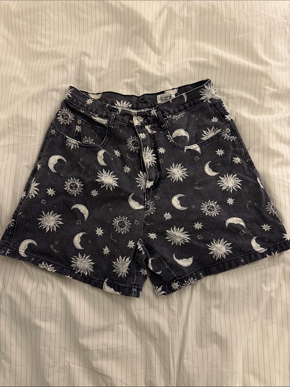 Rare Vintage 90’s Sostanza - Black Celestial Print Denim Shorts